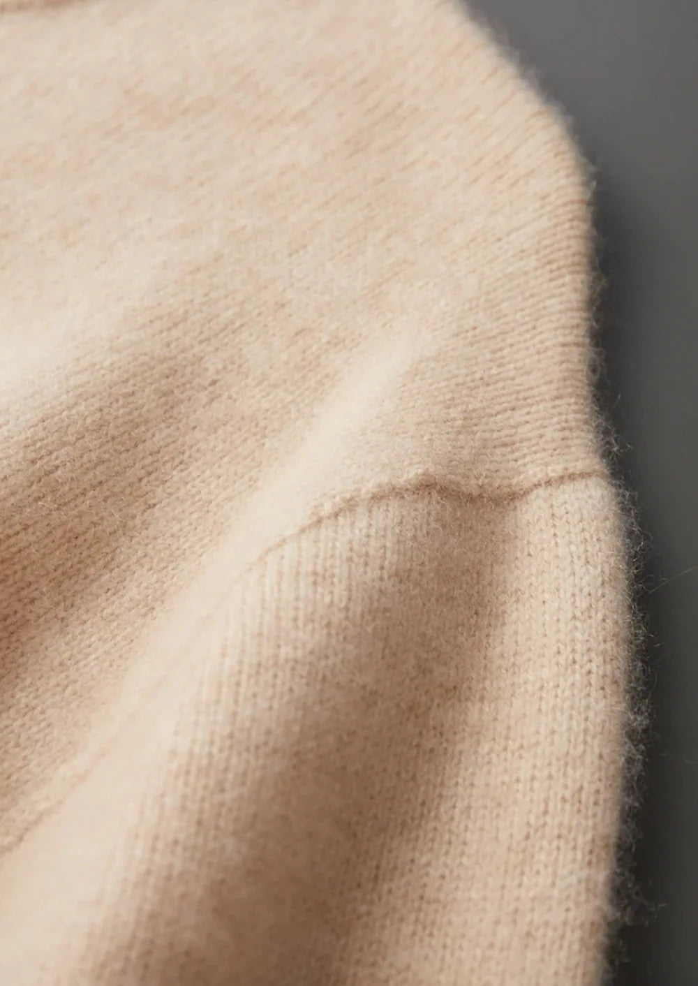 PURE EXTRA-FINE MERINO WOOL CLASSIC CREWNEC